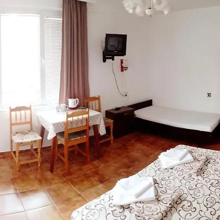 янка Гостевой дом 3*