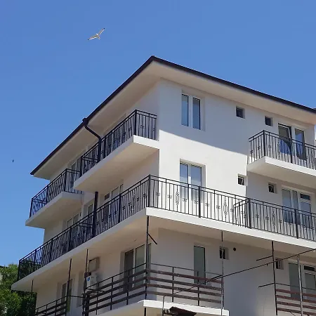 Guest house янка 3*